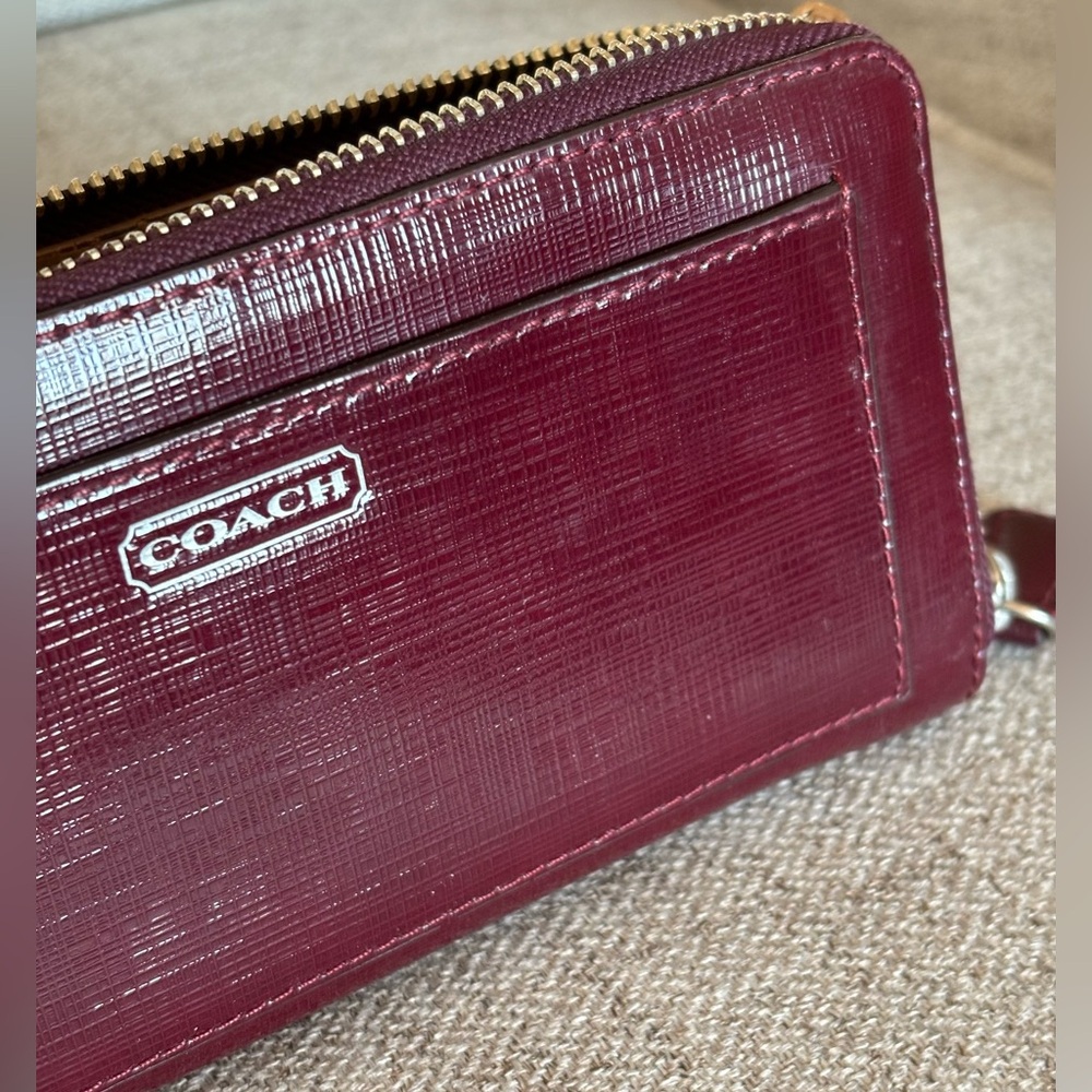 Rare COACH Burgundy Red Leather Zip Around Large Accordion Wallet EUC - Picture 9 of 11